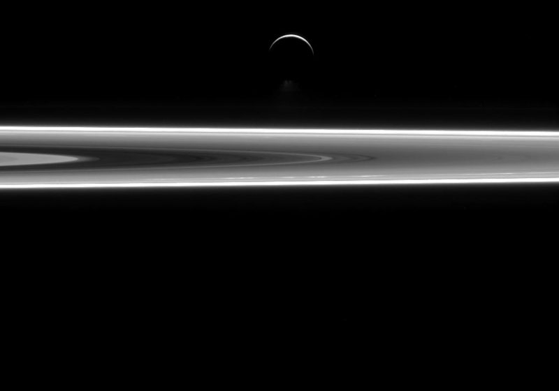 Saturn's moon Enceladus may contain extraterrestrial life