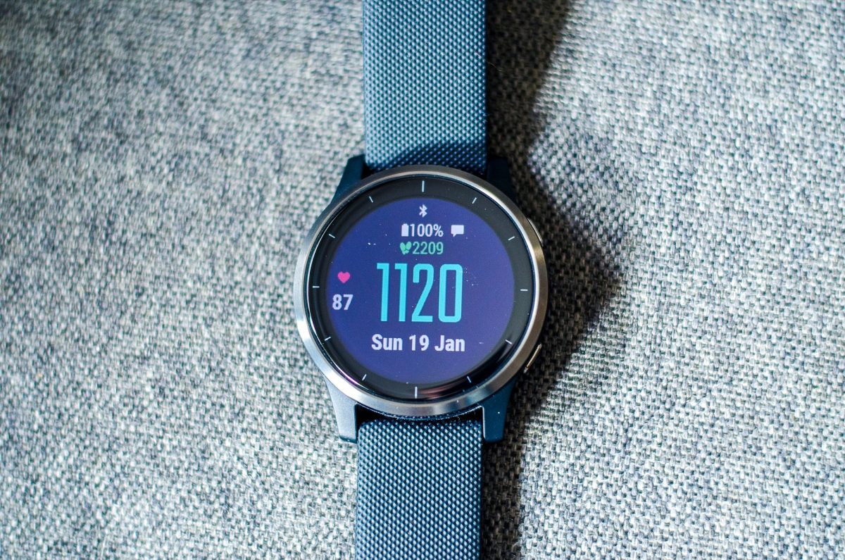 Switching from a Fitbit Charge to a Garmin Vivoactive 4